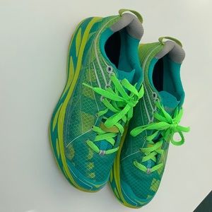 Hoka One One Huaka